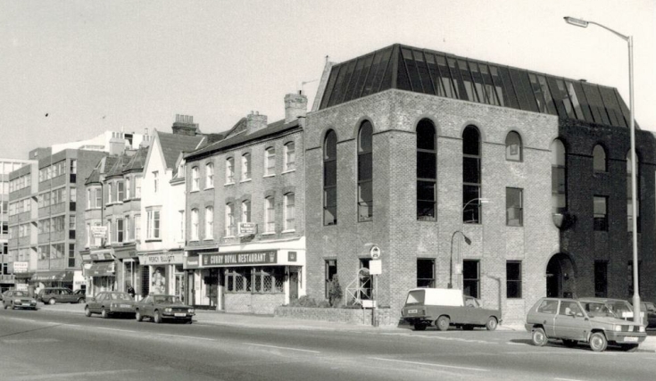 High Road, Whetstone