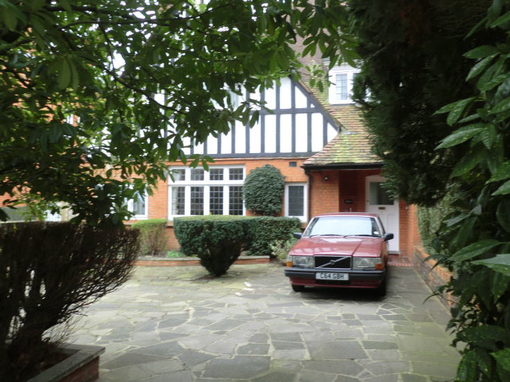 Oakleigh Park North