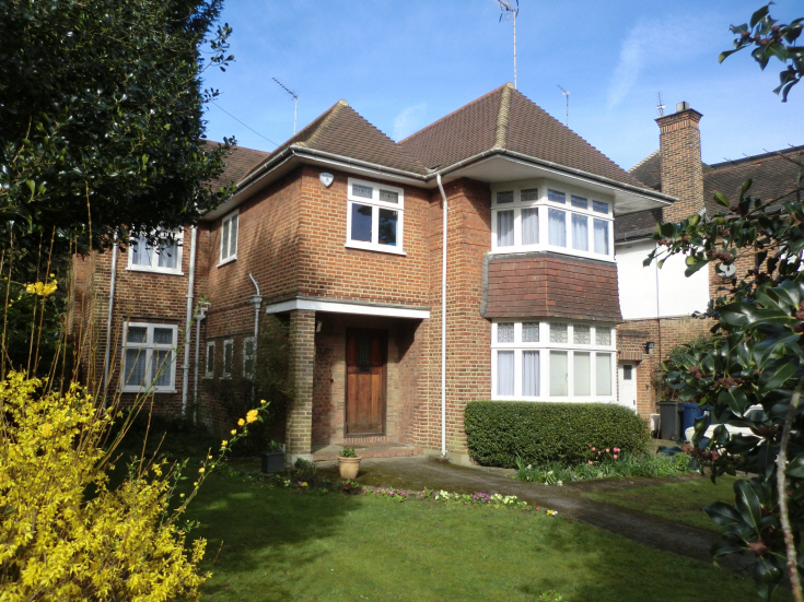 Oakleigh Park North