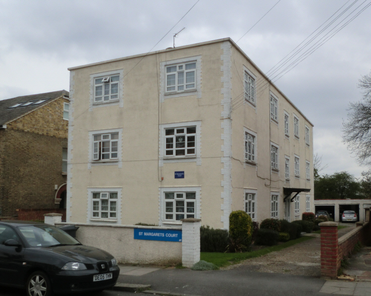 Beaconsfield Road, N11