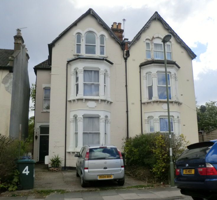 Parkhurst Road, N11