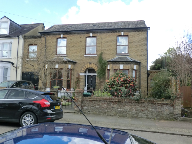 Parkhurst Road, N11