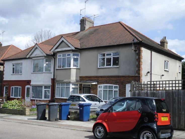 Kennard Road, N11