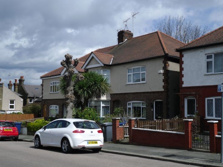 Kennard Road, N11