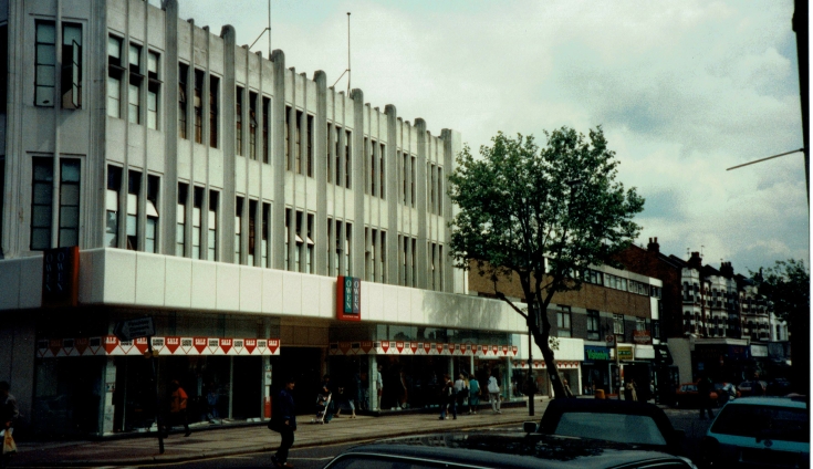 High Road, North Finchley