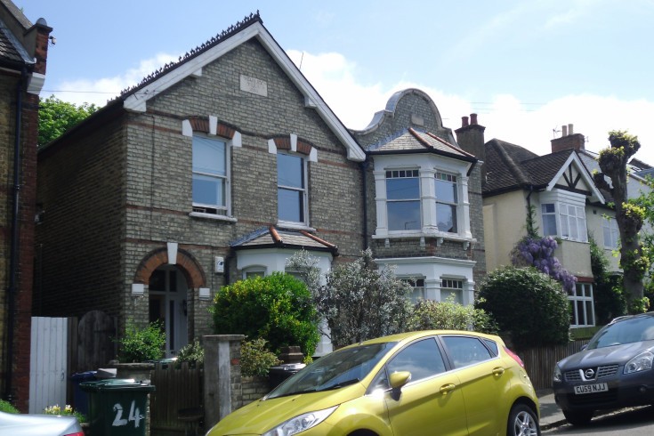 Macdonald Road, N11