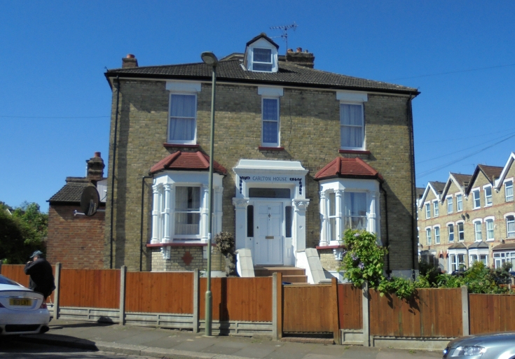 Carlton Road, N11