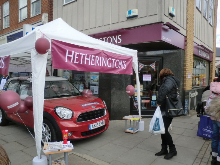 High Road, Whetstone