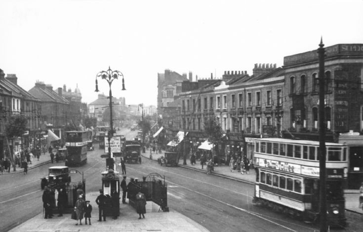 High Road, North Finchley