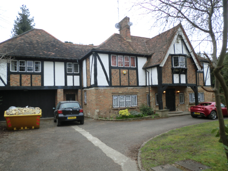 Oakleigh Park North, N20