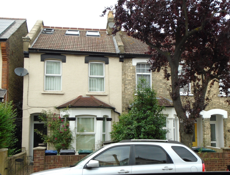 Holly Park Road, N11