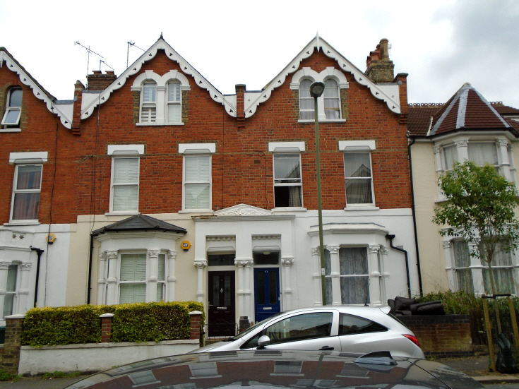 Holly Park Road, N11