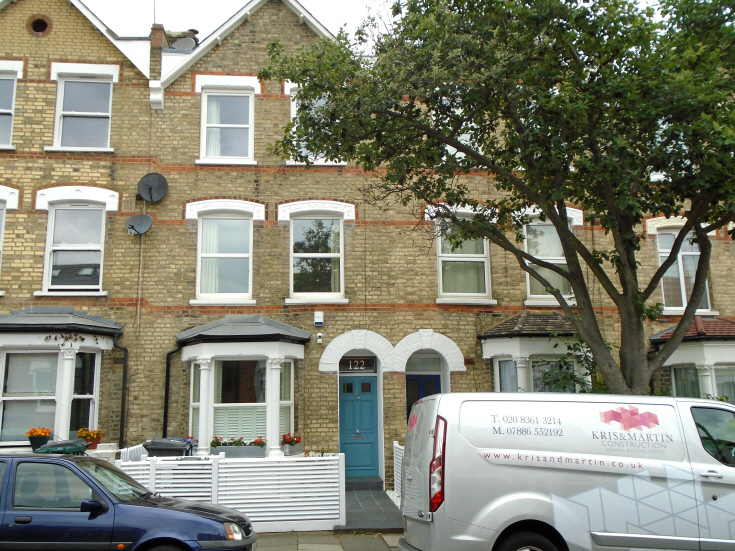 Holly Park Road, N11