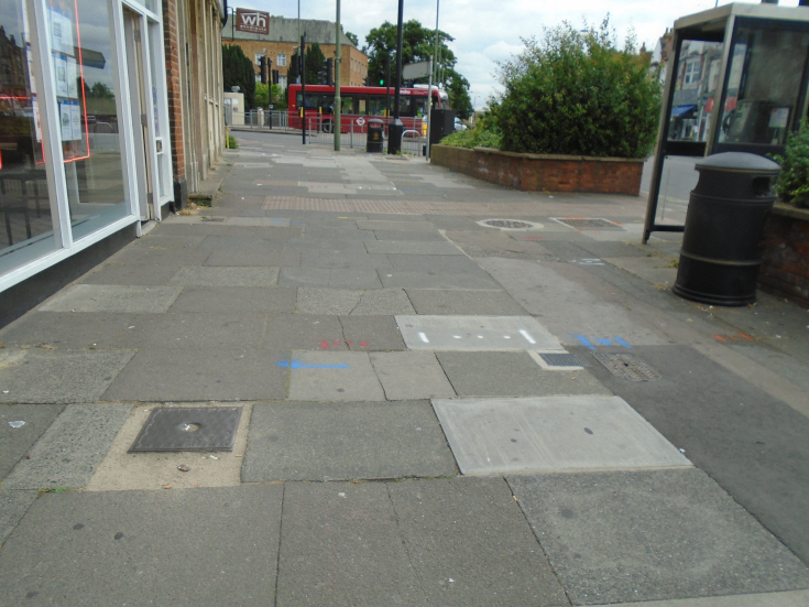 Woodhouse Road, N12
