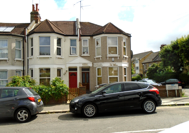 Pembroke Road, N10