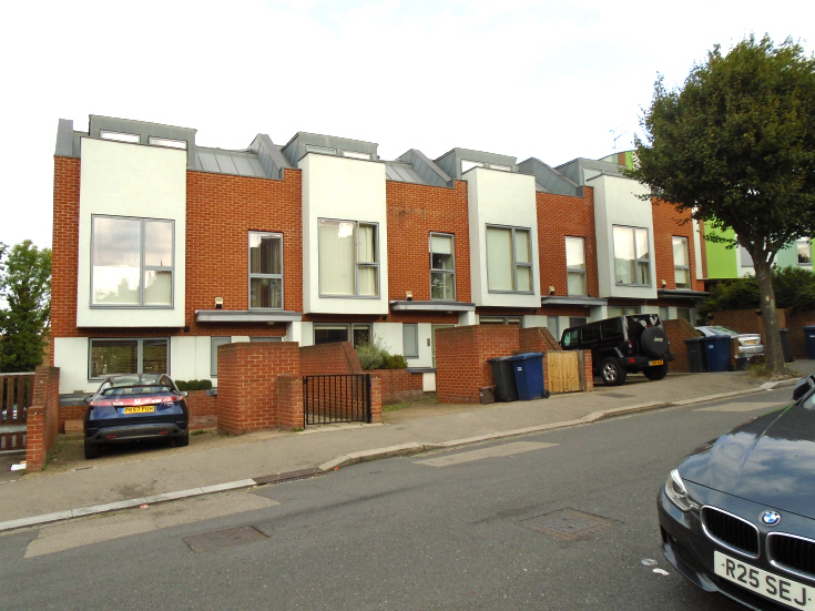 Sutton Road, N10