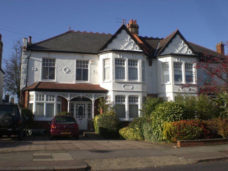 Myddelton Park, N20