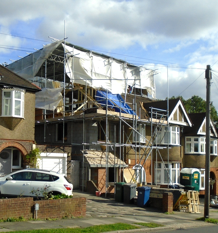 Manor Drive, N20