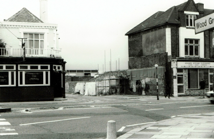 Friern Barnet Road, N11