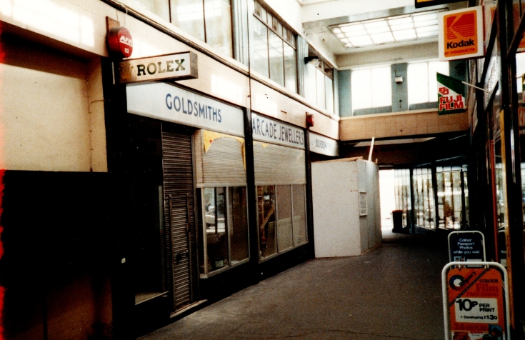 High Road, North Finchley